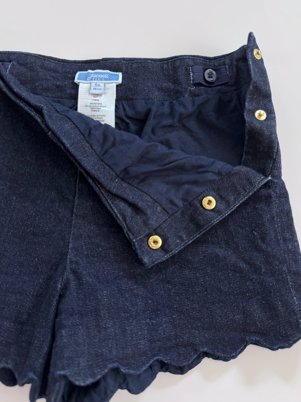 Jacadi Navy Scallop Hem Girls' Shorts with Gold Button Accents 🐚 - Picture 5 of 7